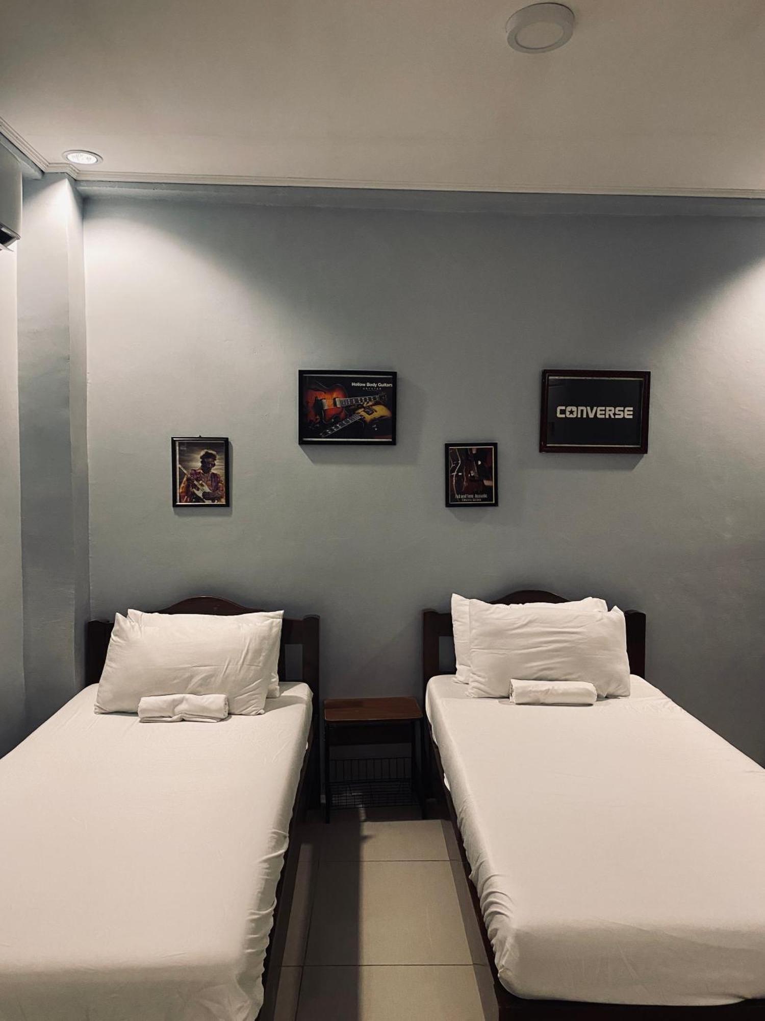 Lakayo Hillside Apartelle San Juan  Luaran gambar