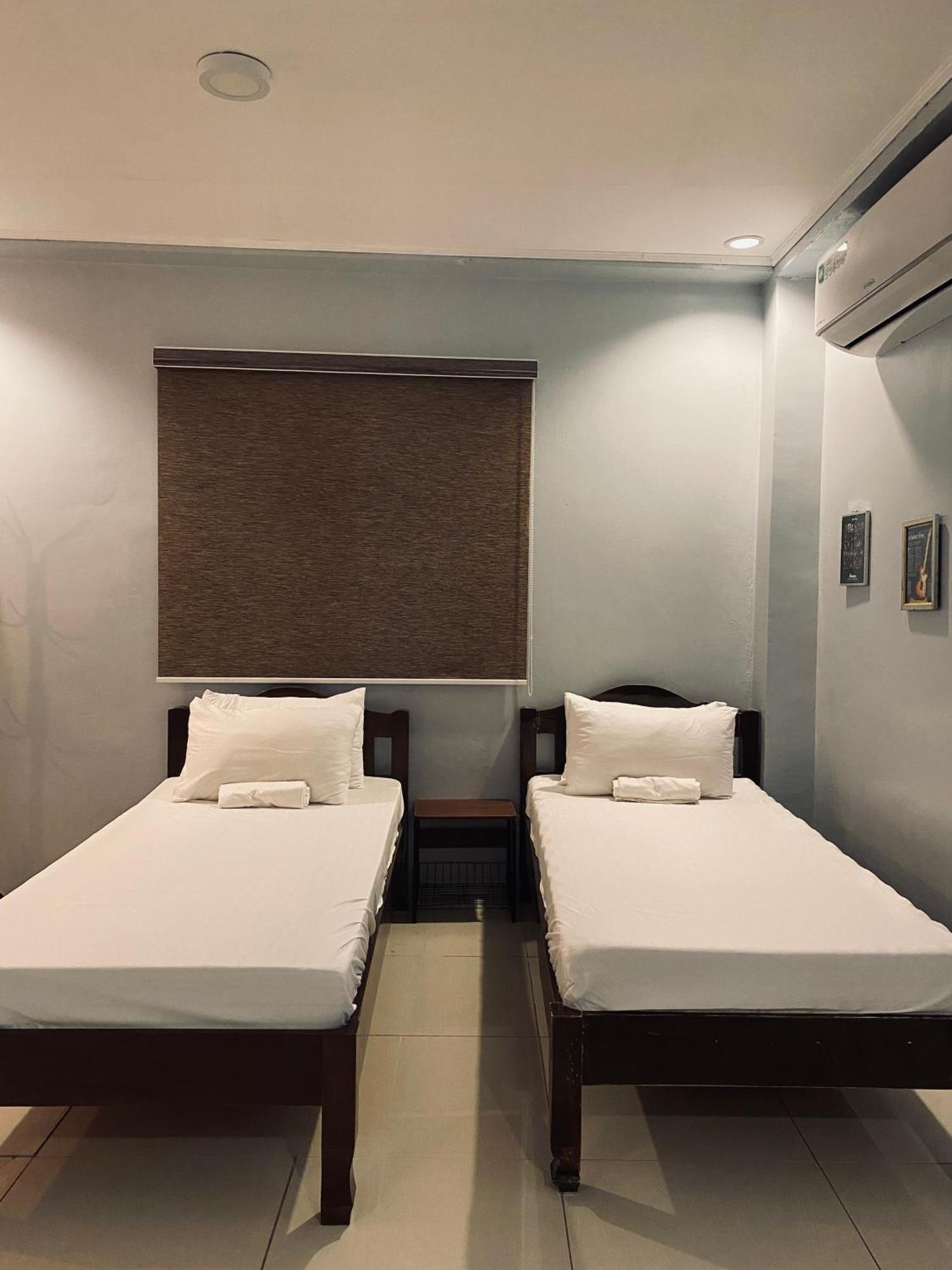 Lakayo Hillside Apartelle San Juan  Luaran gambar