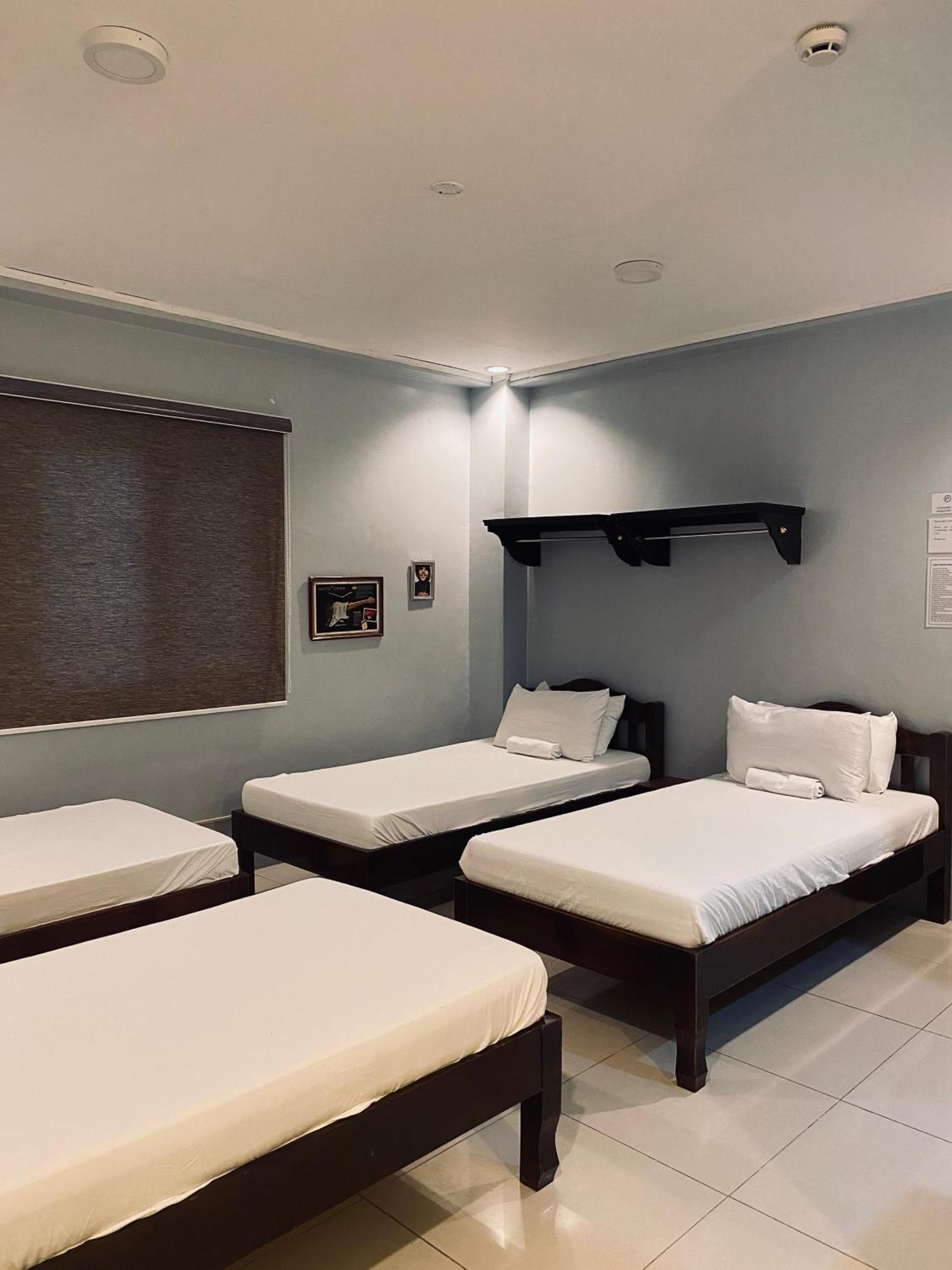Lakayo Hillside Apartelle San Juan  Luaran gambar