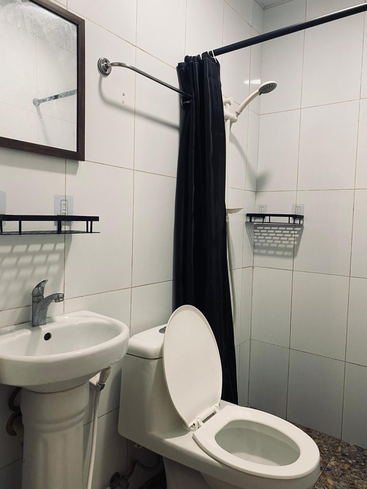 Lakayo Hillside Apartelle San Juan  Luaran gambar