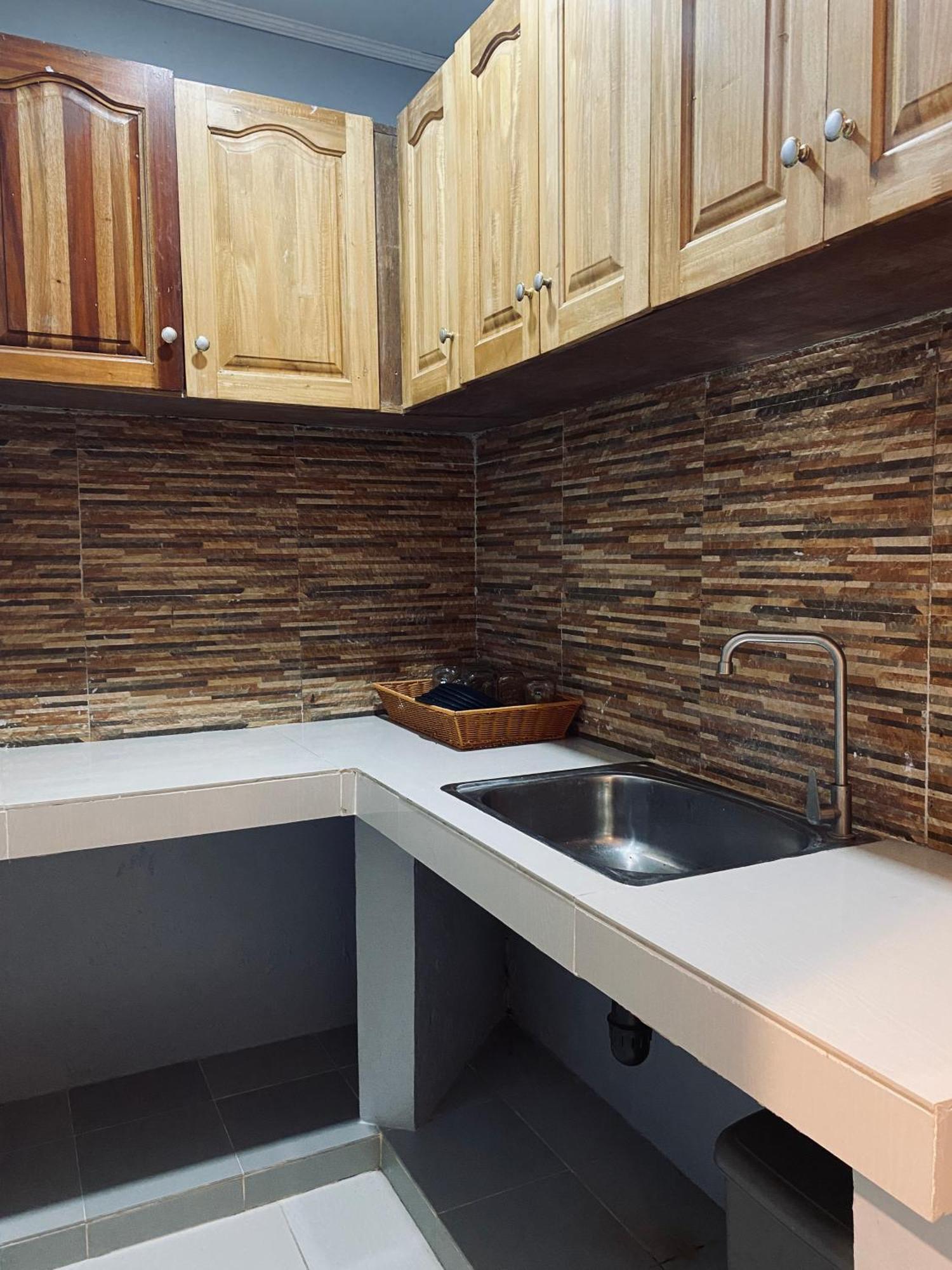 Lakayo Hillside Apartelle San Juan  Luaran gambar