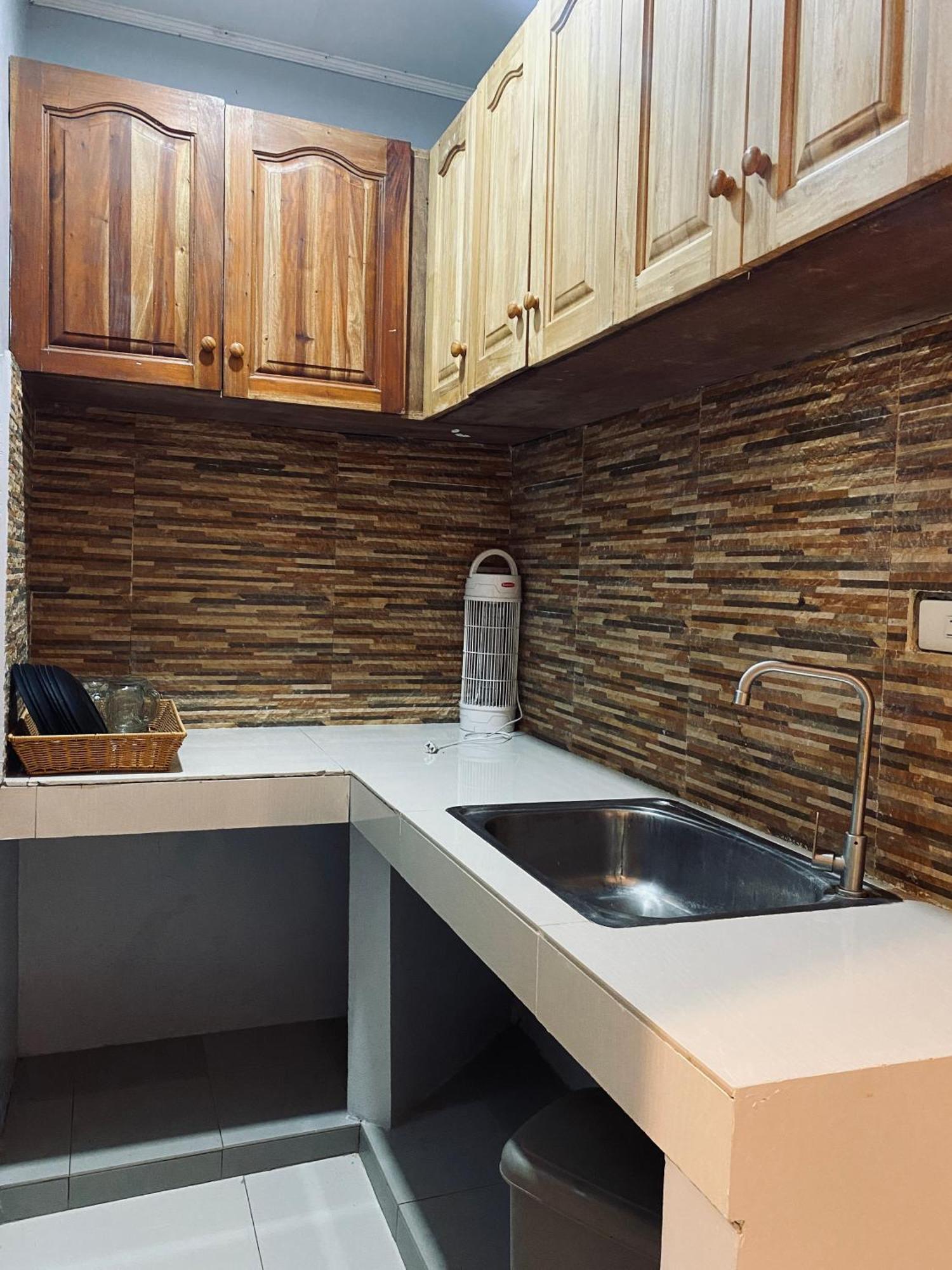 Lakayo Hillside Apartelle San Juan  Luaran gambar